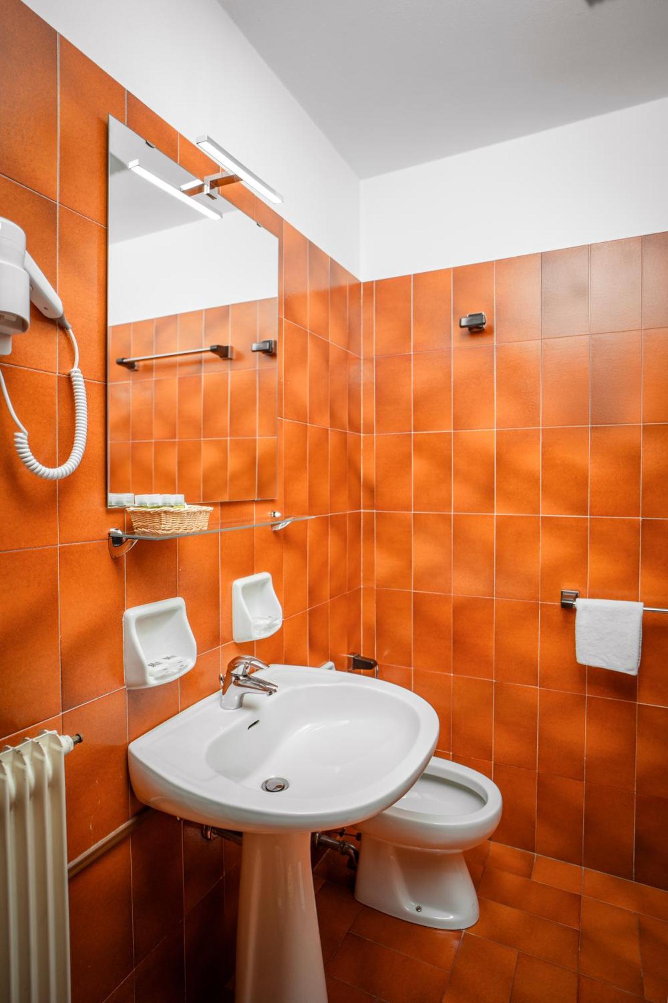 Hotel Sporting ヴァル・ディ・ゾルド エクステリア 写真