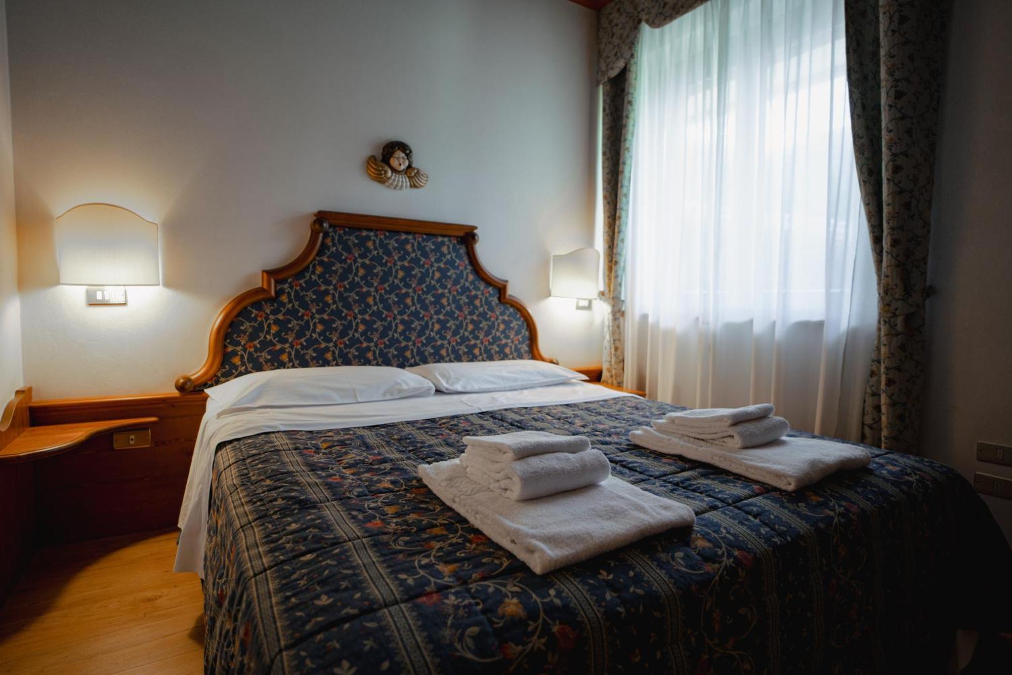 Hotel Sporting ヴァル・ディ・ゾルド エクステリア 写真
