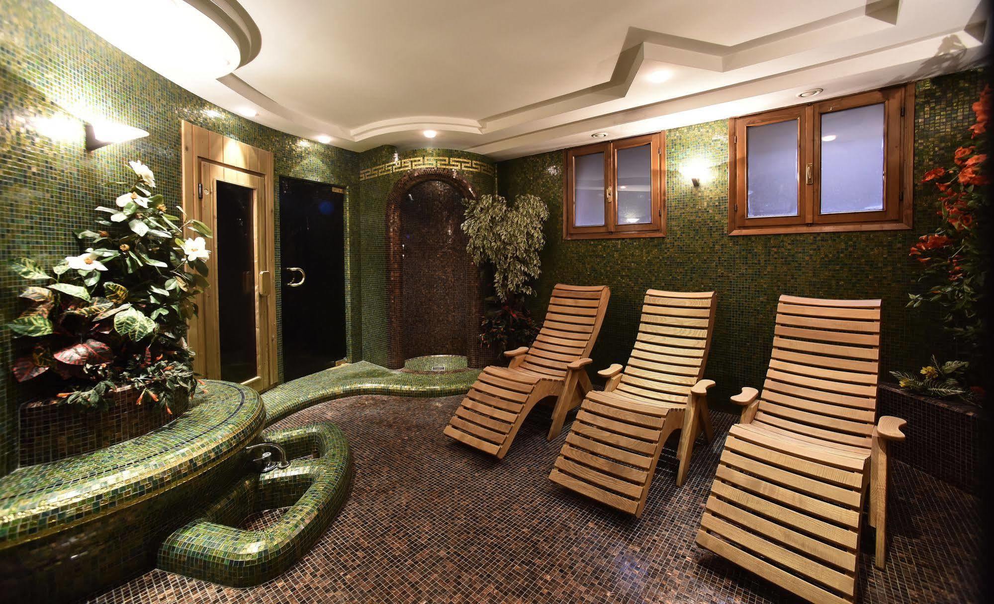 Hotel Sporting ヴァル・ディ・ゾルド エクステリア 写真