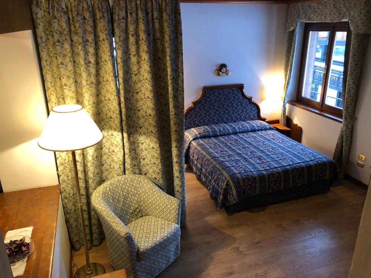 Hotel Sporting ヴァル・ディ・ゾルド エクステリア 写真